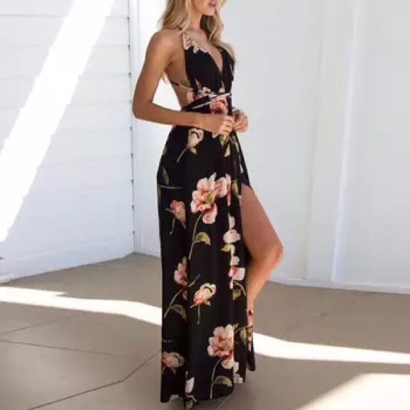 Dresses & Skirts - ❣️Sale❣️Open-Back Black Floral Maxi